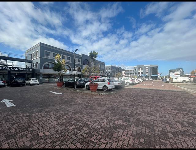 182M² BUILDING TO LET IN TYGER VALLEY
